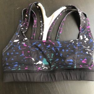 LULULEMON SPORTS BRA